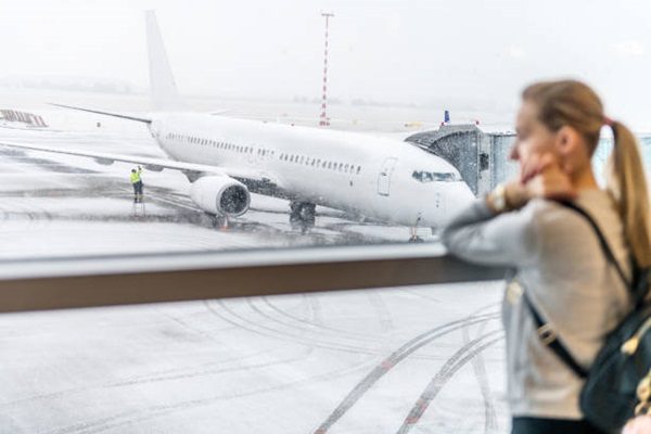 Voando Bem: Estratégias para viajantes em caso de voos cancelados durante feriados! Voando Bem: Estratégias para viajantes em caso de voos cancelados durante feriados!