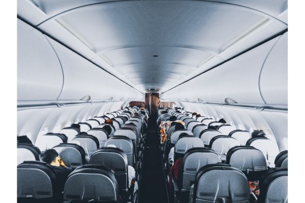 Overbooking e voos noturnos: Dicas para minimizar transtornos durante viagens noturnas! Overbooking e voos noturnos: Dicas para minimizar transtornos durante viagens noturnas!