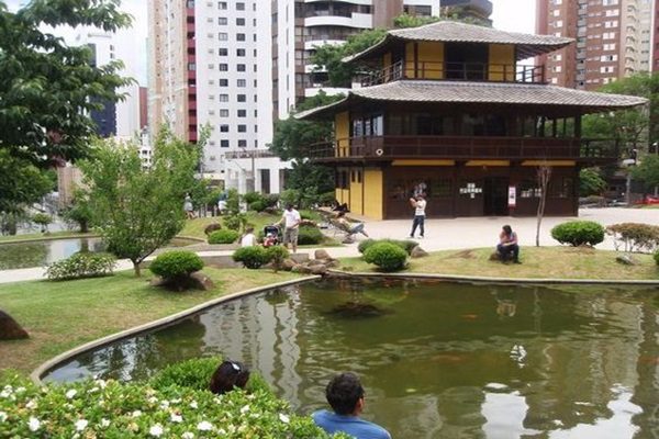 Roteiro cultural pelo Japão: Templos, jardins e tradições milenares!