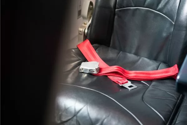 Dicas para uma viagem segura de avião: Medidas preventivas para evitar contratempos! Dicas para uma viagem segura de avião: Medidas preventivas para evitar contratempos!