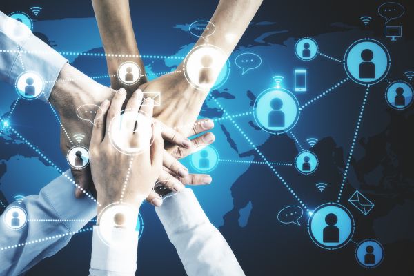 Como as redes sociais influenciam a percepção do público sobre o overbooking? Resolver problema de voo Como as redes sociais influenciam a percepção do público sobre o overbooking? Resolver problema de voo